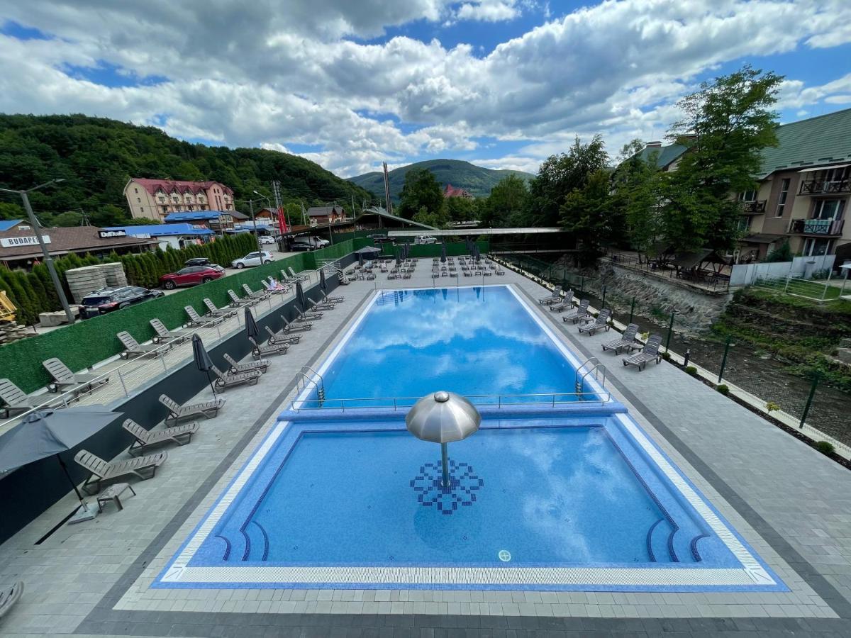 Lileya Hotel Polyana  Exterior photo